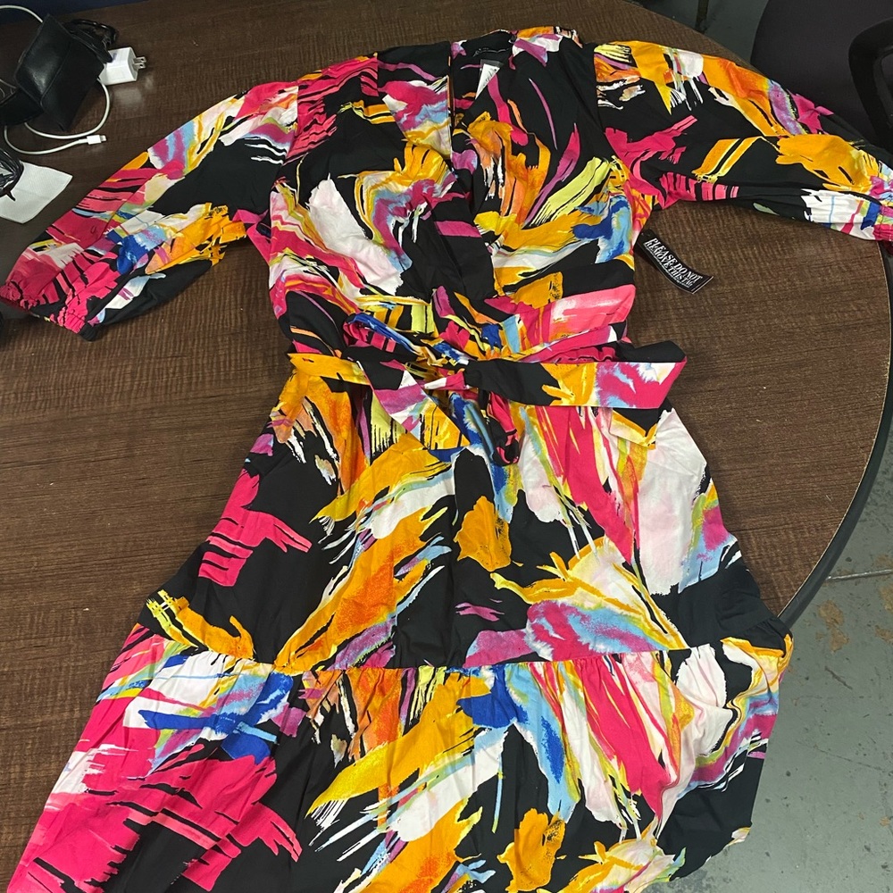BRAND NEW NEW YORK & COMPANY MULTICOLOR DRESS